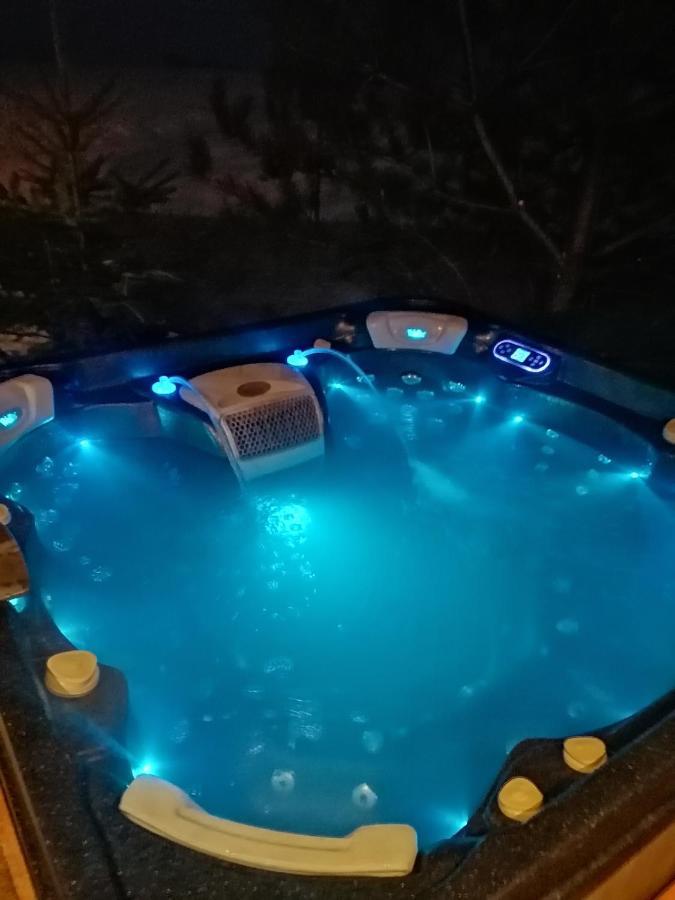 Lendhouse - Spa Pod Gwiazdami Sapow 外观 照片