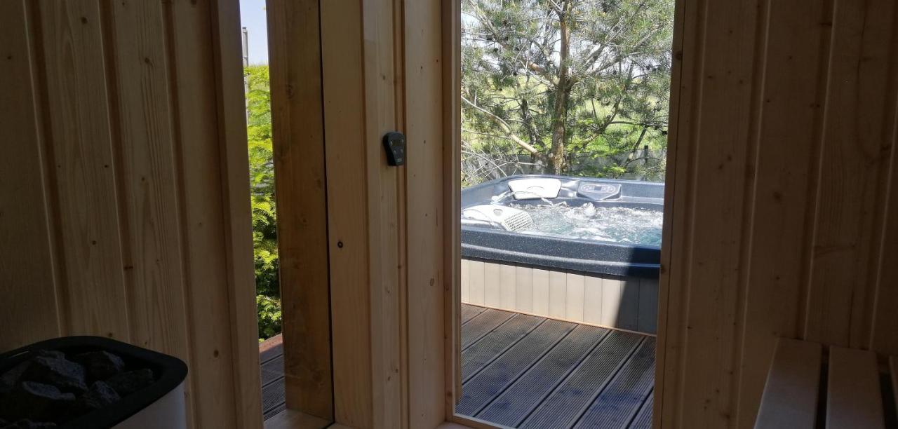 Lendhouse - Spa Pod Gwiazdami Sapow 外观 照片